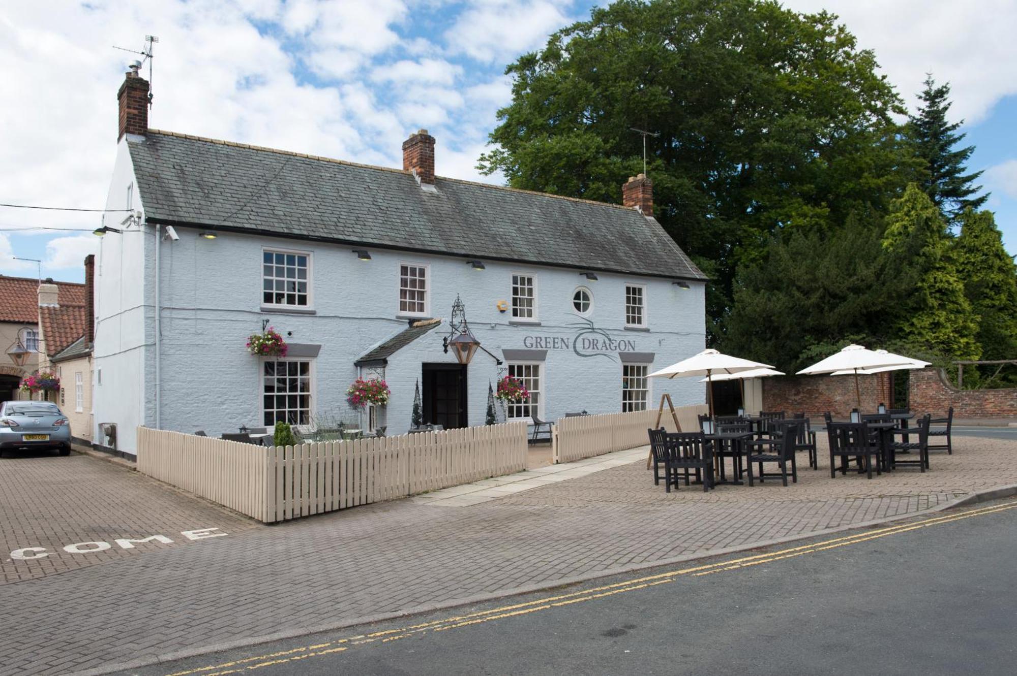 Green Dragon, Welton By Marston'S Inns South Cave Bagian luar foto